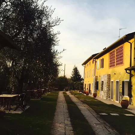 Agriturismo Corte Bozzini Farm stay *