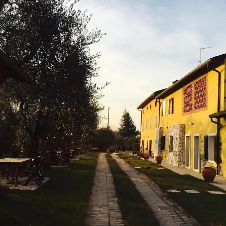 Agriturismo Corte Bozzini Фермерский дом *